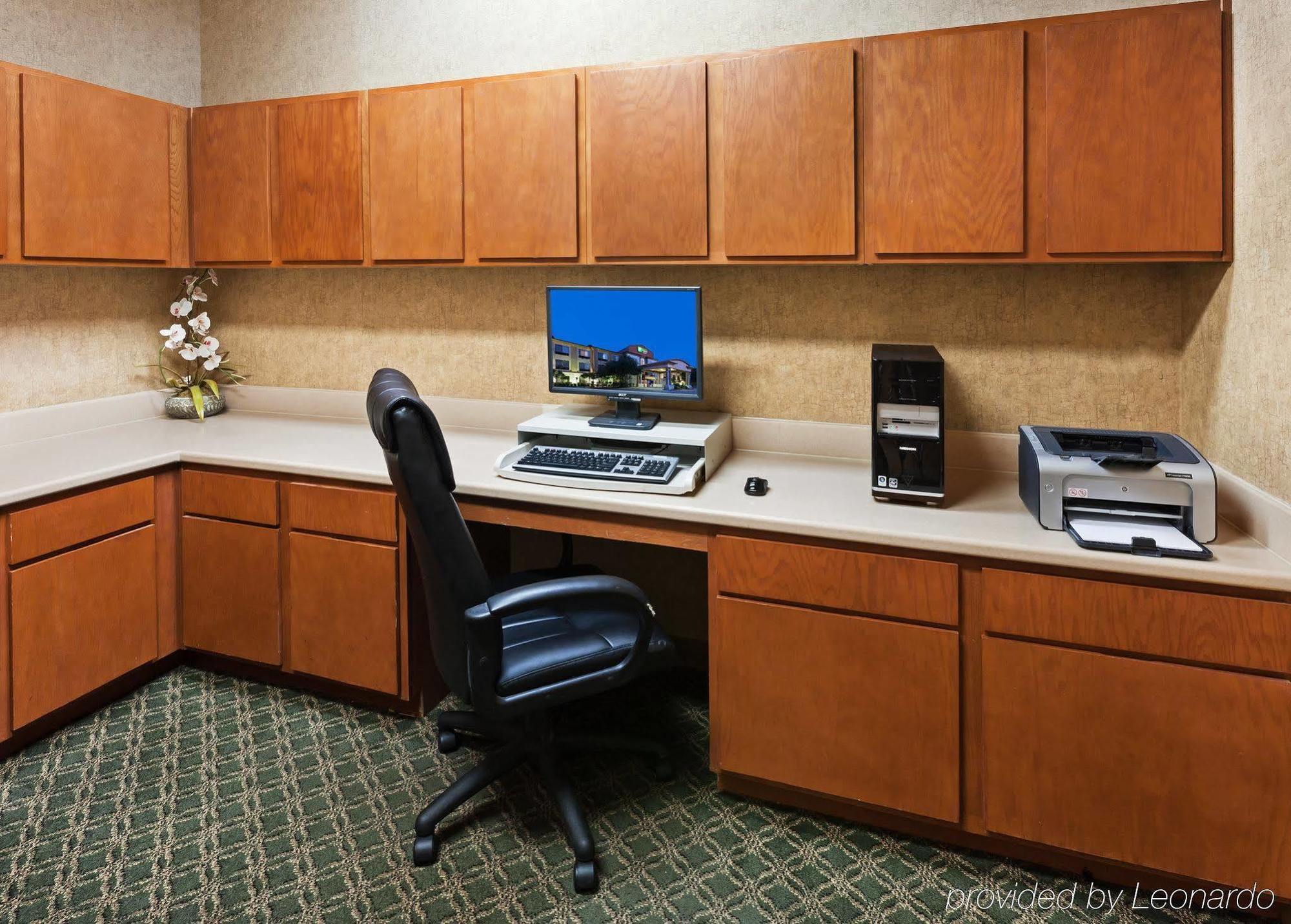 Holiday Inn Express & Suites Austin Nw - Lakeline By Ihg Dış mekan fotoğraf