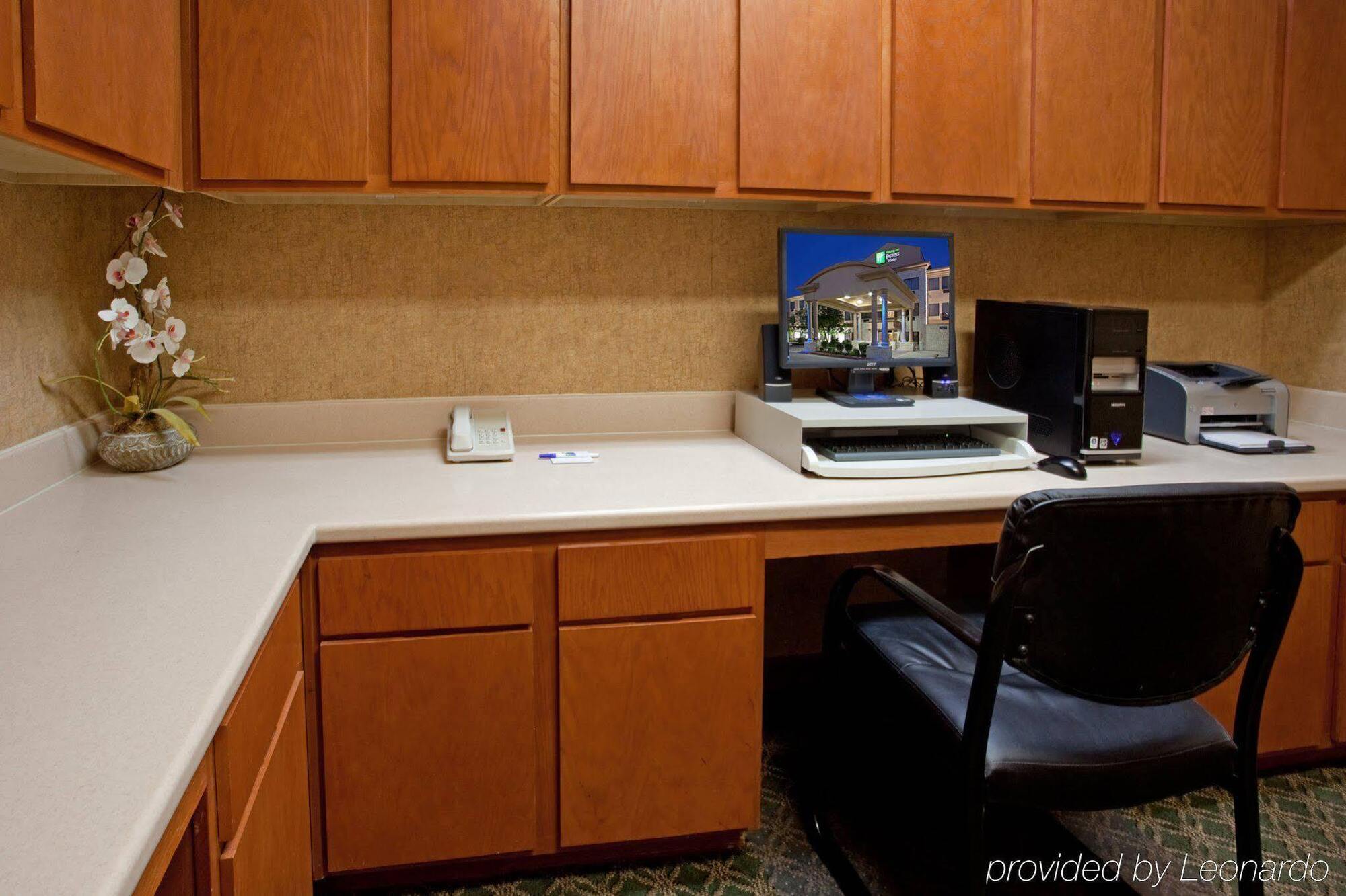 Holiday Inn Express & Suites Austin Nw - Lakeline By Ihg Dış mekan fotoğraf