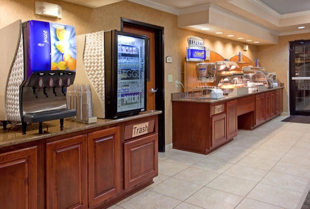 Holiday Inn Express & Suites Austin Nw - Lakeline By Ihg Dış mekan fotoğraf